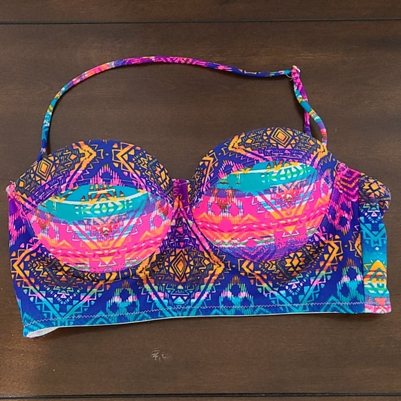 NWOT Jessica Simspson Swim top halter - Picture 1 of 6
